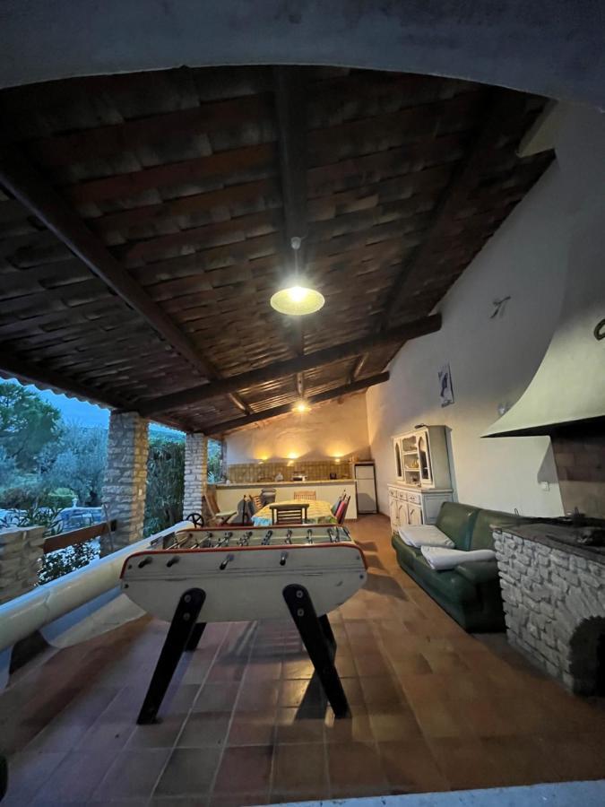 Le Cabanon Des Cigales Provencale Villa Puymeras Bagian luar foto
